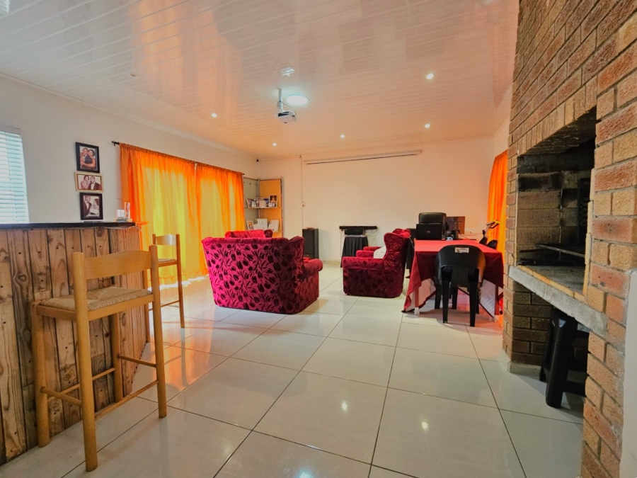 3 Bedroom Property for Sale in Aurora Western Cape